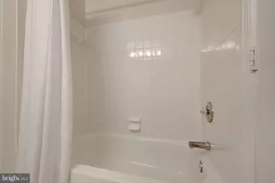 1625 International Dr, McLean, VA 22102 - Photo 25
