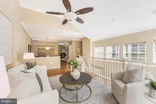 11405 Windleaf Ct, Reston, VA 20194 - Photo 5
