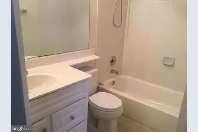 5271 Ballycastle Circle E, Alexandria, VA 22315 - Photo 23