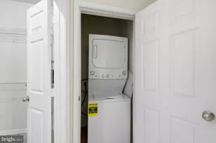 12913 Centre Park Cir, Herndon, VA 20171 - Photo 25