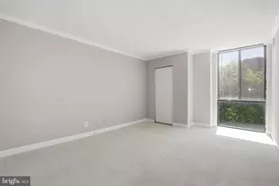 2300 Pimmit Dr, Falls Church, VA 22043 - Photo 13