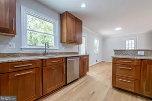 7032 Coventry Rd, Alexandria, VA 22306 - Photo 7