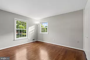 9120 Kristin Ln, Fairfax, VA 22032 - Photo 19