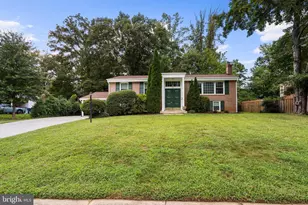 9120 Kristin Ln, Fairfax, VA 22032 - Photo 3