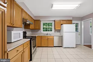 9120 Kristin Ln, Fairfax, VA 22032 - Photo 31