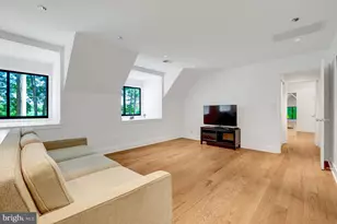 9982 Blackberry Ln, Great Falls, VA 22066 - Photo 25