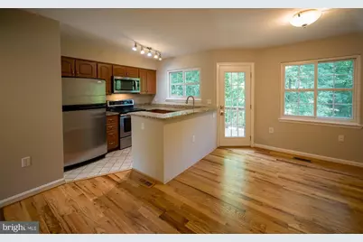 5714 Evergreen Knoll Court, Alexandria, VA 22303 - Photo 7