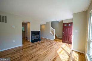 5714 Evergreen Knoll Ct, Alexandria, VA 22303 - Photo 3