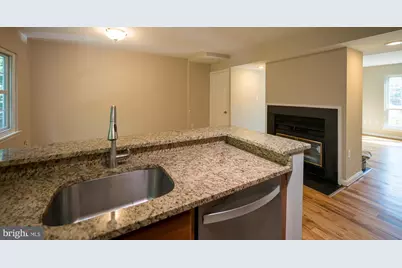 5714 Evergreen Knoll Court, Alexandria, VA 22303 - Photo 9