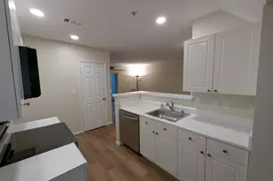 12818 Fair Briar Ln, Fairfax, VA 22033 - Photo 17