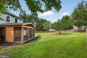 13136 Lazy Glen Ct, Herndon, VA 20171 - Photo 9