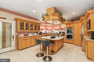 9827 Lake Meadow Ct, Burke, VA 22015 - Photo 15