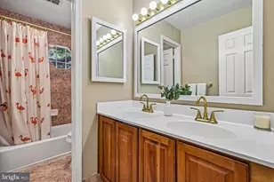 1360 Snow Meadow Ln, McLean, VA 22102 - Photo 33