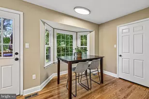 1360 Snow Meadow Ln, McLean, VA 22102 - Photo 11