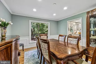 1360 Snow Meadow Ln, McLean, VA 22102 - Photo 15