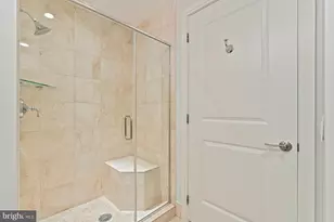 8220 Crestwood Heights Dr, McLean, VA 22102 - Photo 17