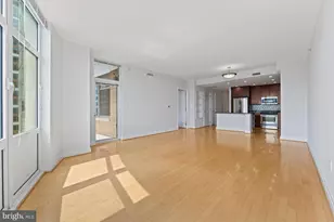 8220 Crestwood Heights Dr, McLean, VA 22102 - Photo 9