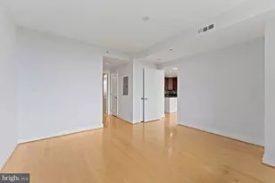 8220 Crestwood Heights Dr, McLean, VA 22102 - Photo 13