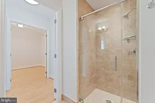 8220 Crestwood Heights Dr, McLean, VA 22102 - Photo 21