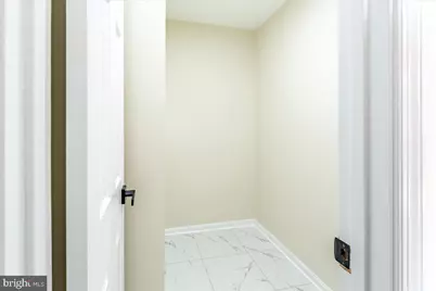 7106 Snug Harbor Court, Alexandria, VA 22315 - Photo 27