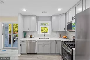 7106 Snug Harbor Ct, Alexandria, VA 22315 - Photo 17