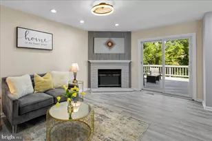 7106 Snug Harbor Ct, Alexandria, VA 22315 - Photo 9