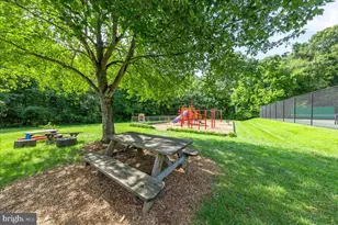 7106 Snug Harbor Ct, Alexandria, VA 22315 - Photo 55