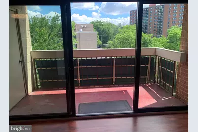 6141 Leesburg Pike #603, Falls Church, VA 22041 - Photo 11