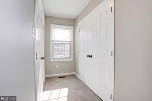 6072 Crown Royal Cir, Alexandria, VA 22310 - Photo 19