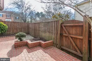 6072 Crown Royal Cir, Alexandria, VA 22310 - Photo 37