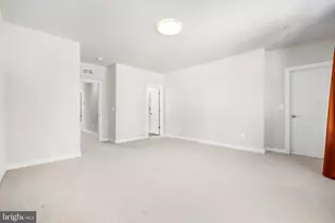 12136 Loblolly Dr, Fairfax, VA 22033 - Photo 15