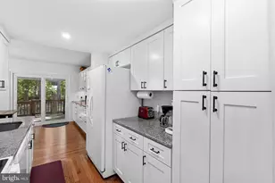 1629 Bentana Way, Reston, VA 20190 - Photo 17