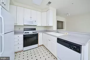1537 Northern Neck Dr, Vienna, VA 22182 - Photo 7