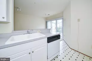 1537 Northern Neck Dr, Vienna, VA 22182 - Photo 9