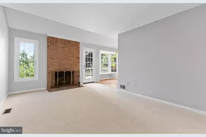 5142 Woodford Drive, Centreville, VA 20120 - Photo 17