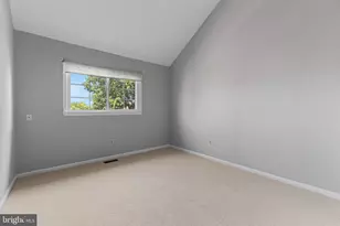 5142 Woodford Dr, Centreville, VA 20120 - Photo 15