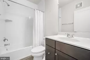 12136 Loblolly Dr, Fairfax, VA 22033 - Photo 19