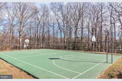 12103 Greenwood Court #201, Fairfax, VA 22033 - Photo 9