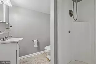 7806 Oak St, Falls Church, VA 22043 - Photo 19