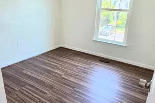 6008 Raina Dr, Centreville, VA 20120 - Photo 7