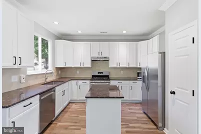 5106 Ballycastle Circle, Alexandria, VA 22315 - Photo 15
