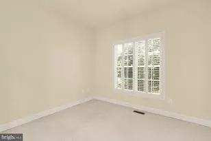 10606 Rosehaven St, Fairfax, VA 22030 - Photo 13