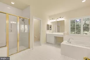 10606 Rosehaven St, Fairfax, VA 22030 - Photo 37