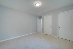 11301 Gatesborough Ln, Reston, VA 20191 - Photo 15