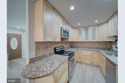 11301 Gatesborough Lane, Reston, VA 20191 - Photo 25