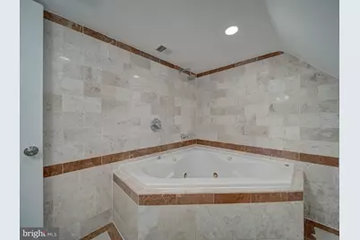 11301 Gatesborough Lane, Reston, VA 20191 - Photo 37