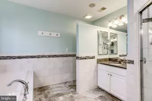 11472 Waterhaven Ct, Reston, VA 20190 - Photo 27