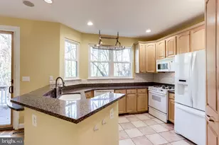 11472 Waterhaven Ct, Reston, VA 20190 - Photo 11