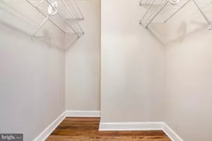 5901 Mt Eagle Dr, Alexandria, VA 22303 - Photo 25
