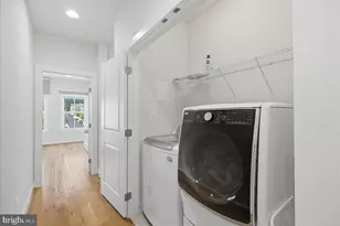 9228 Wood Violet Ct, Fairfax, VA 22031 - Photo 23